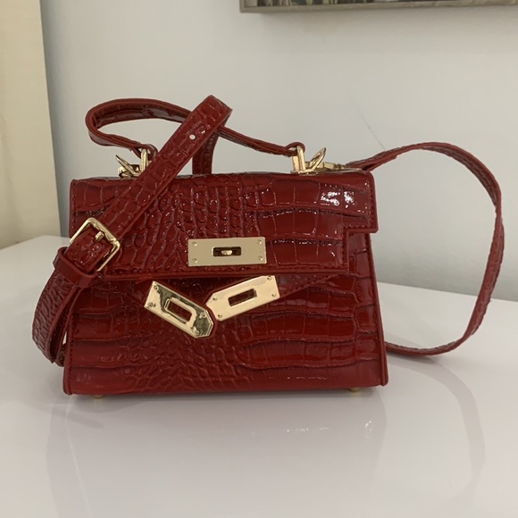 Brown NWT Crocodile Embossed Satchel Bag - Picture 17 of 17